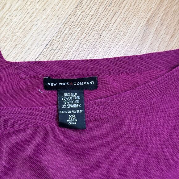 New York & Company Women's Oversize Silk Blend Pullover Vneck Sweater Magenta XS - Picture 5 of 15